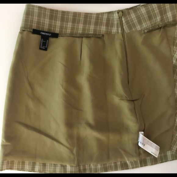 Never worn retro forever 21 mini skirt - Picture 4 of 4